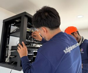 13FB7BC1-75DD-4D0D-9603-764B977779AC